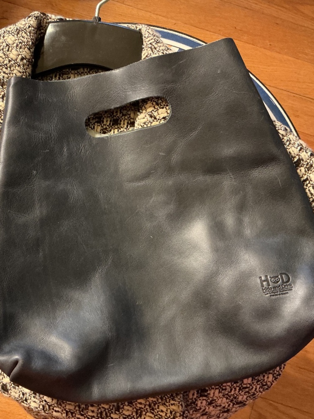 Hide & Drink Minimalist Leather Handbag Handmade in Guatemala